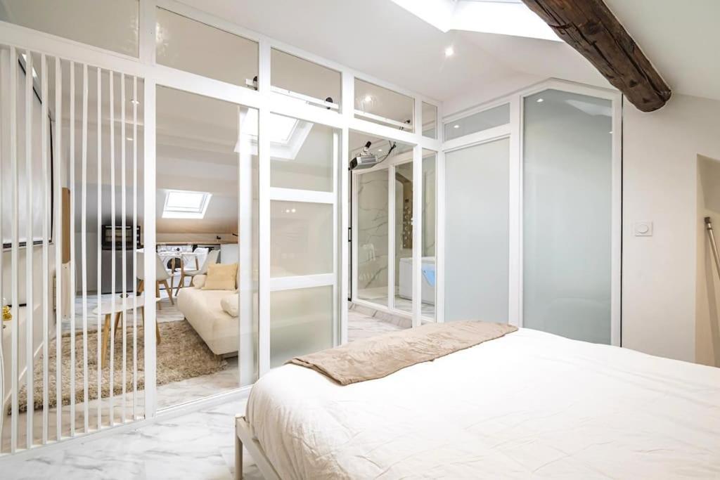 Oasis Chic - Spa Prive & Cinema Reims Exterior foto
